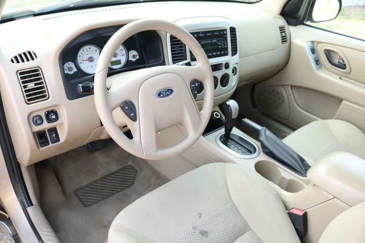 2007 Ford Escape XLT | Victory Motors of Colorado