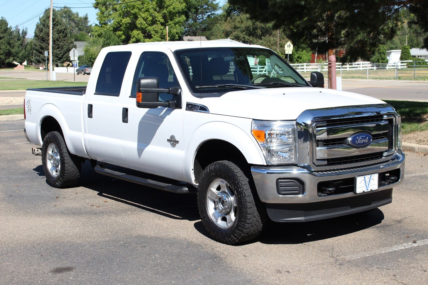 2016 Ford F-250 Super Duty XLT | Victory Motors of Colorado