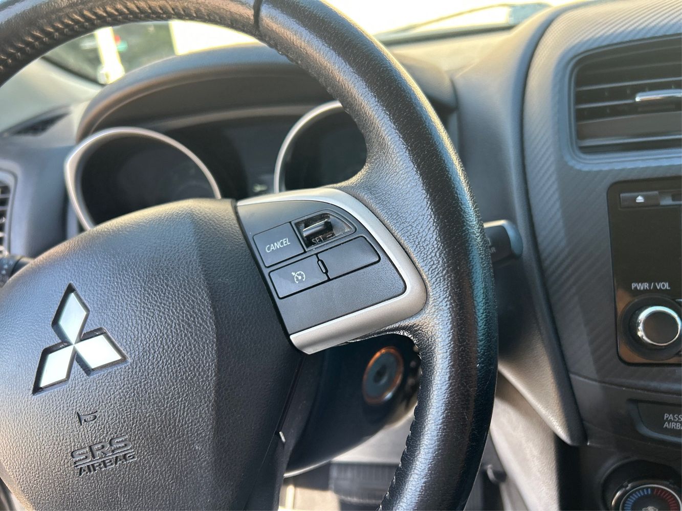 2015 Mitsubishi Outlander Sport ES photo 28