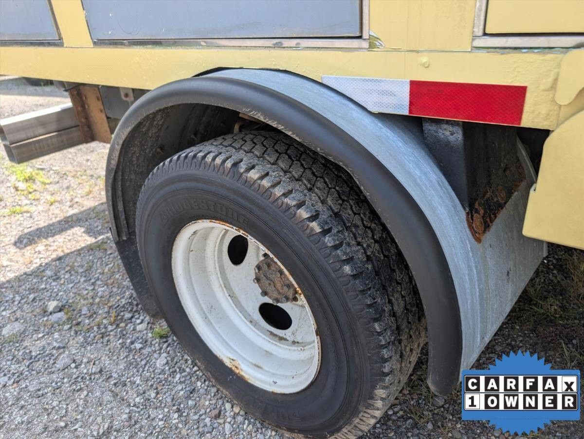 2019 Ford E-Series Chassis 19