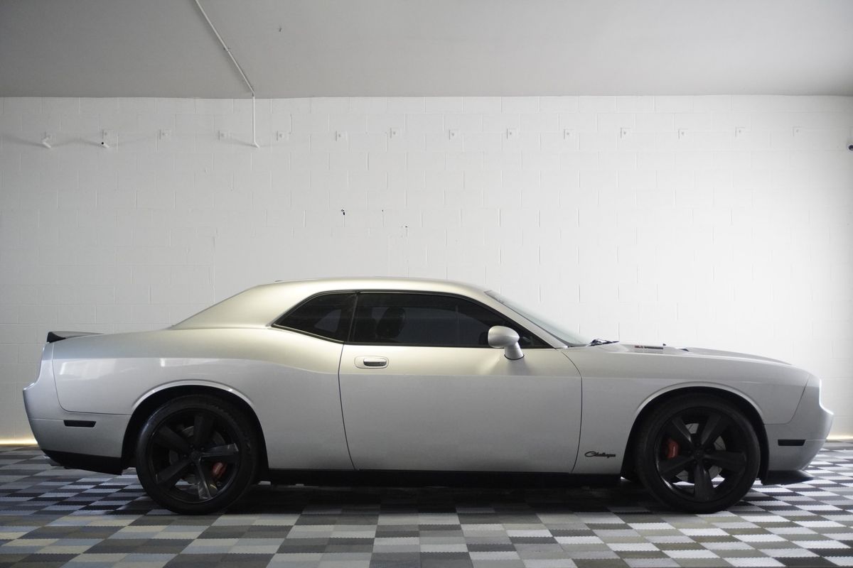 2009 Dodge Challenger SRT8