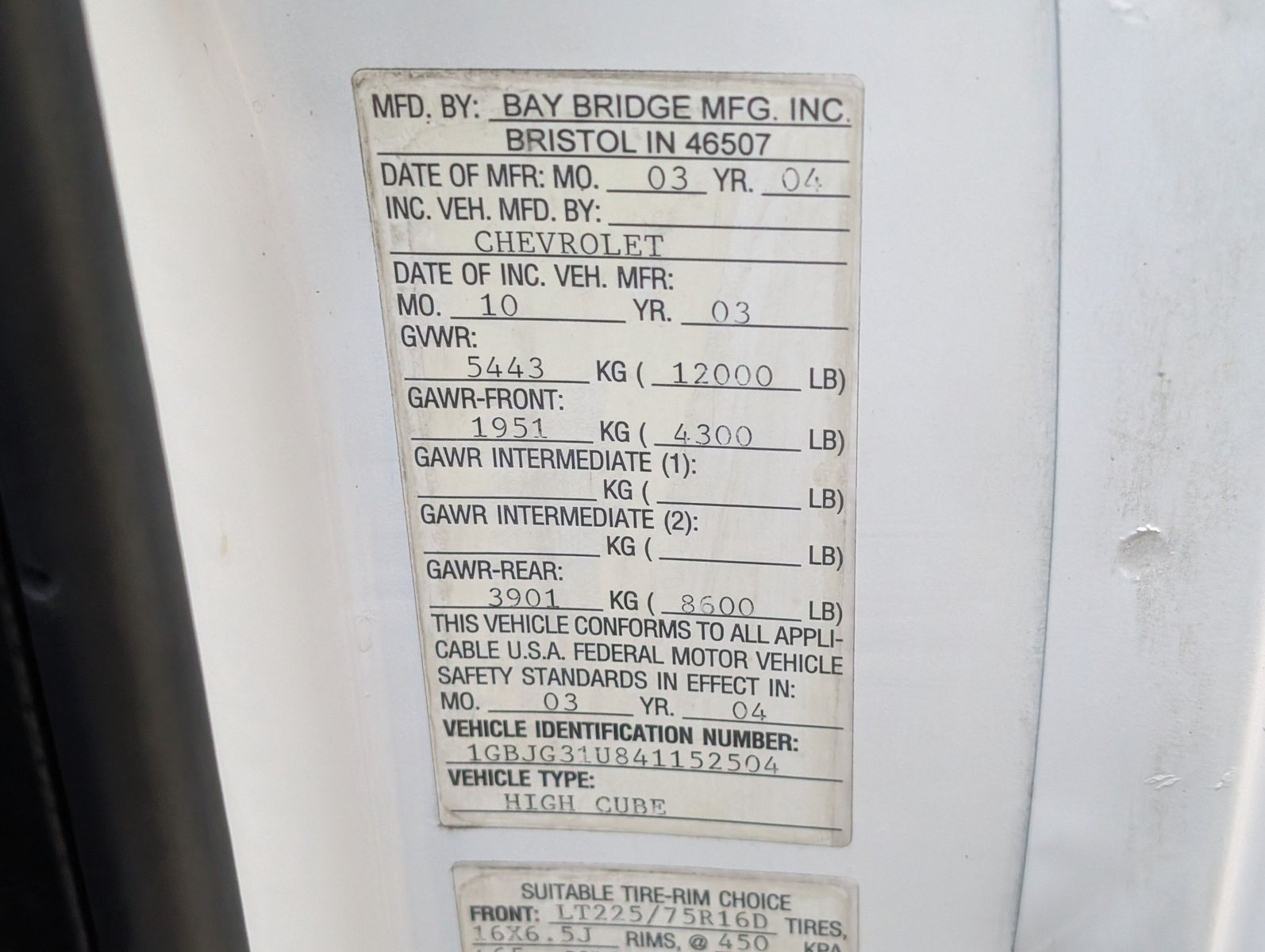 2004 Chevrolet Express Cutaway 71