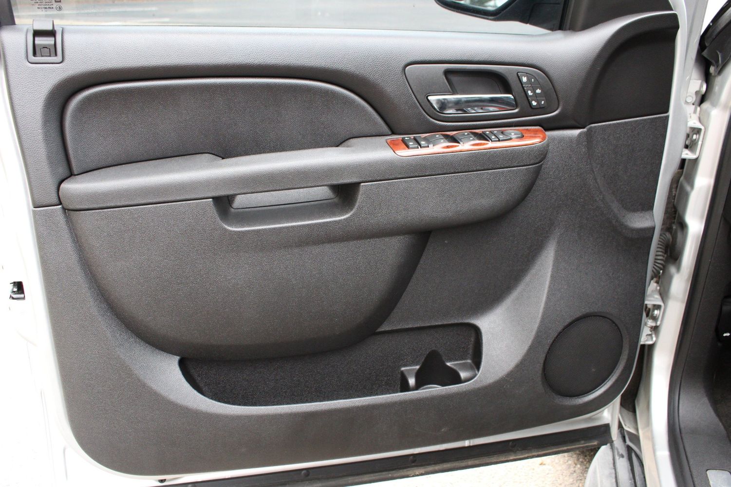 2011 Chevy Tahoe Interior Parts