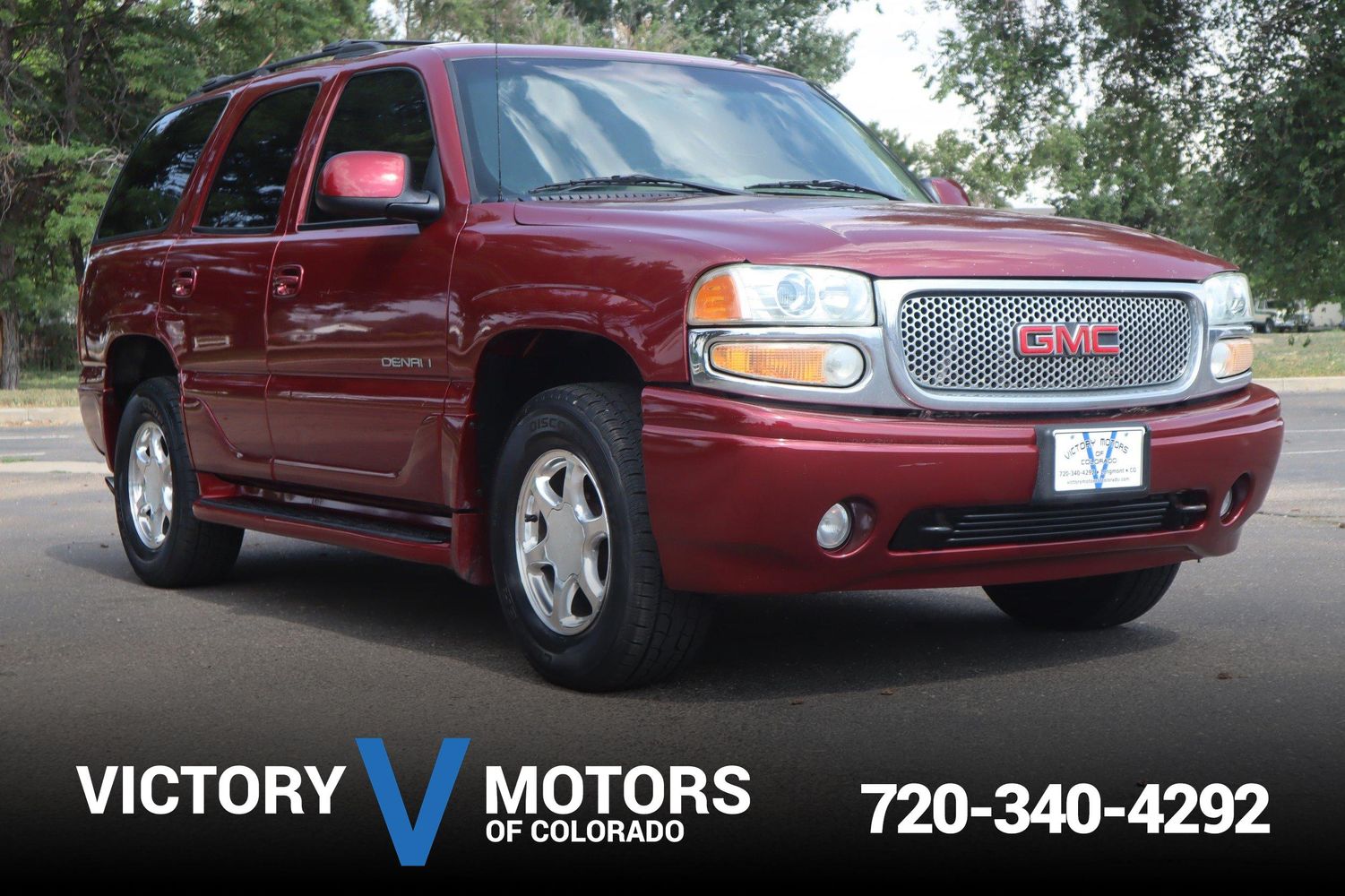 2002 GMC Yukon Denali | Victory Motors of Colorado