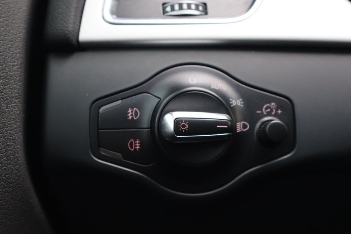 2016 Audi A4 2.0T quattro Premium Plus