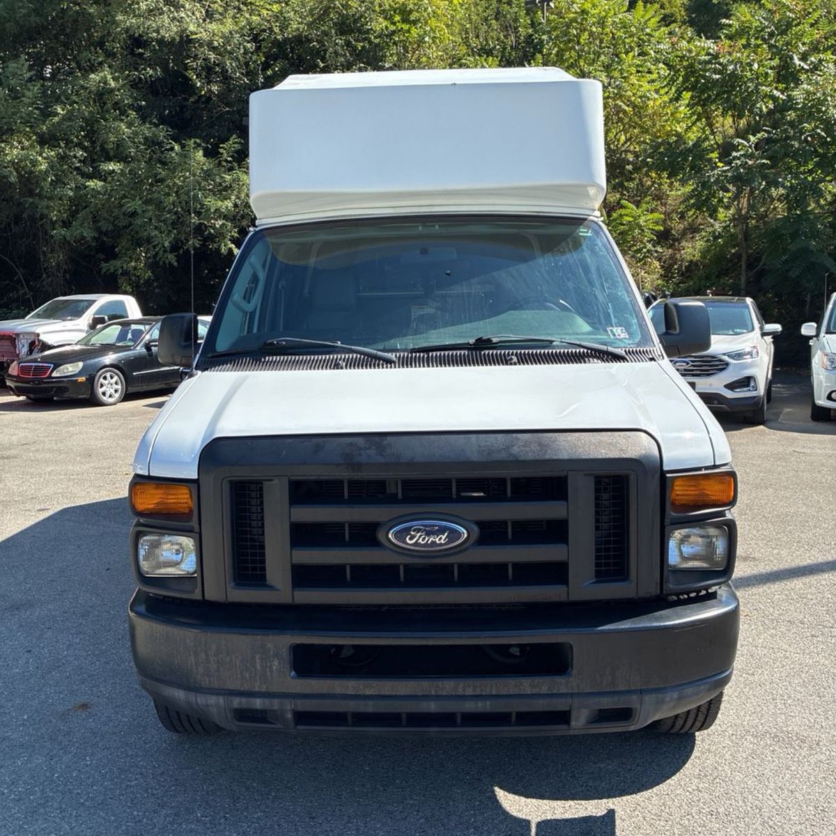 2011 Ford E-Series Cargo 8
