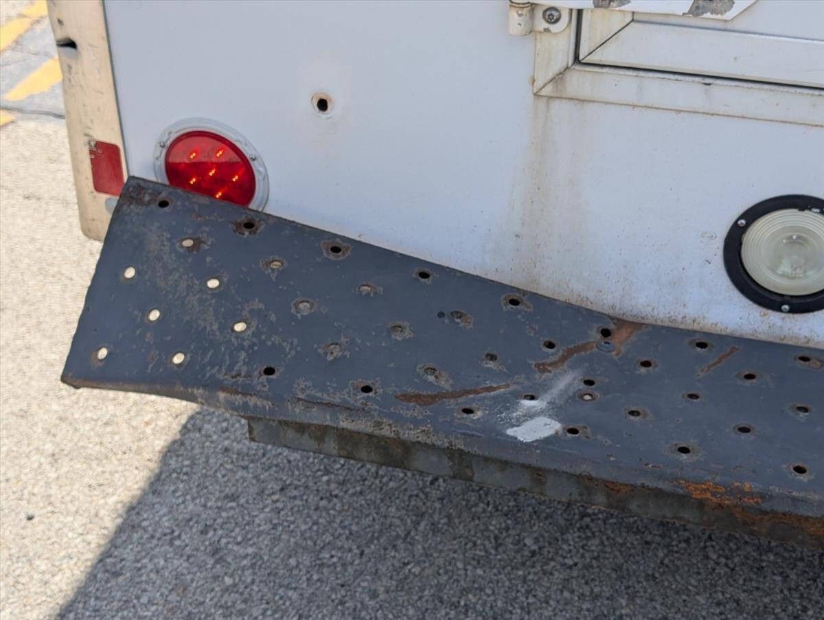 2014 Ford E-Series 51