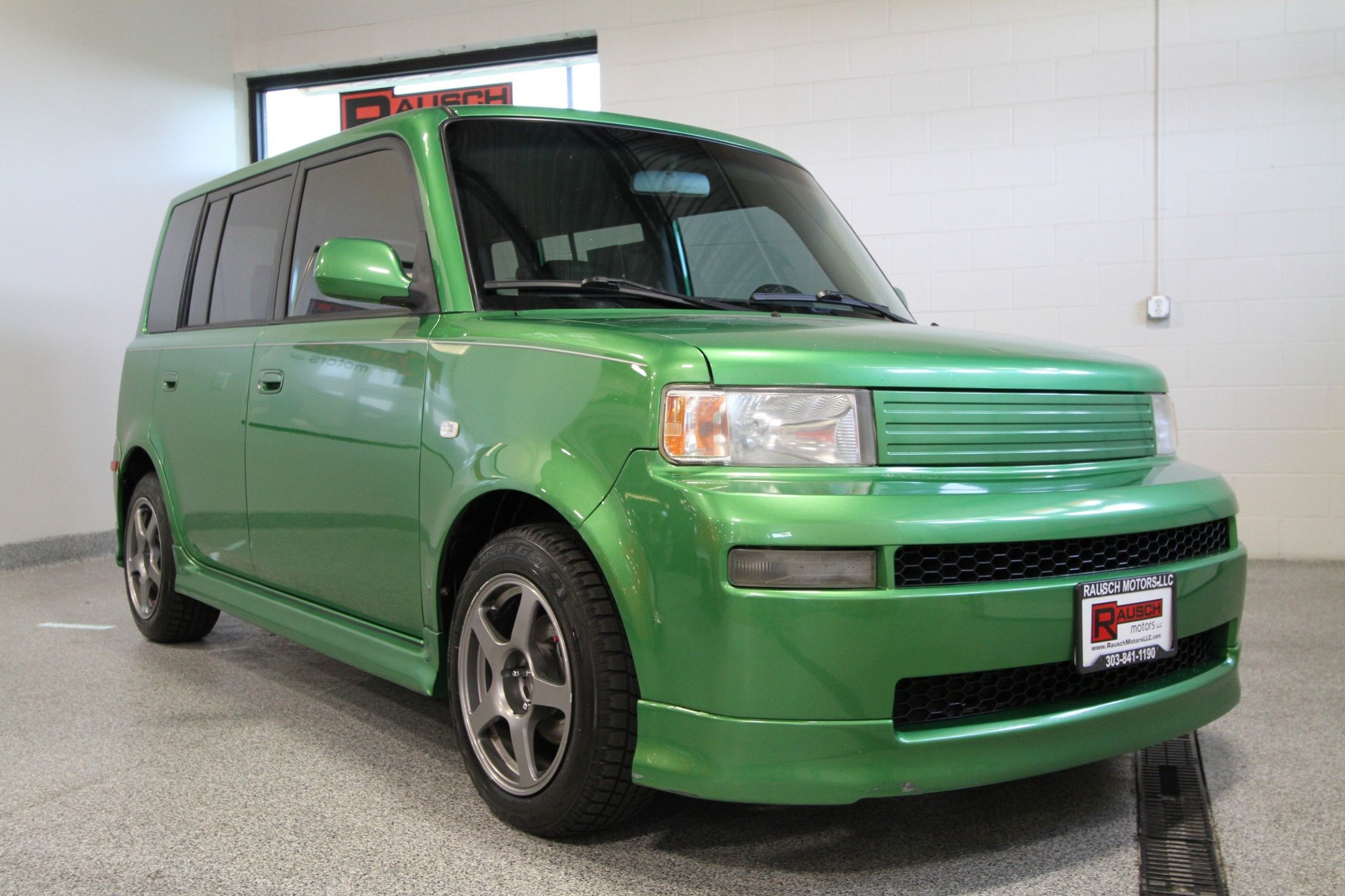 2006 Toyota Scion XB Base. 4DR Manual Transmission Alloys! Market Price  Advantage!