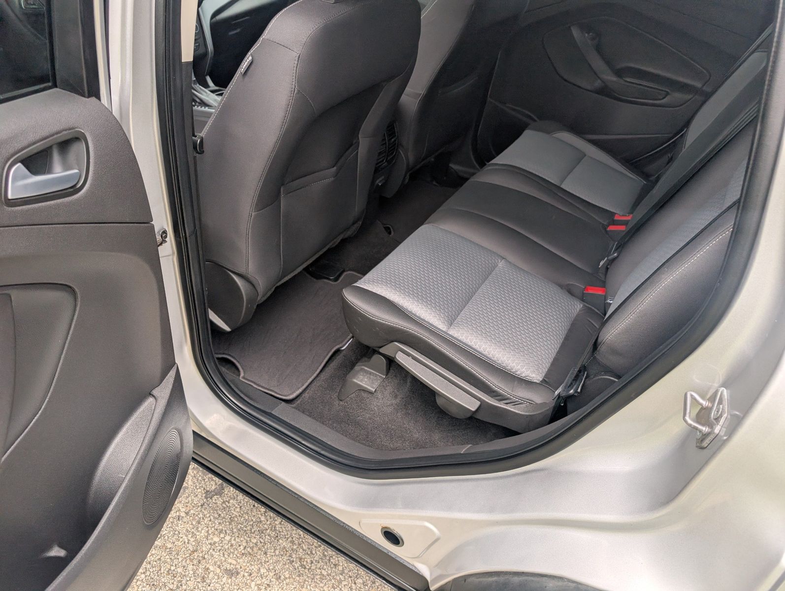 2017 Ford Escape 52