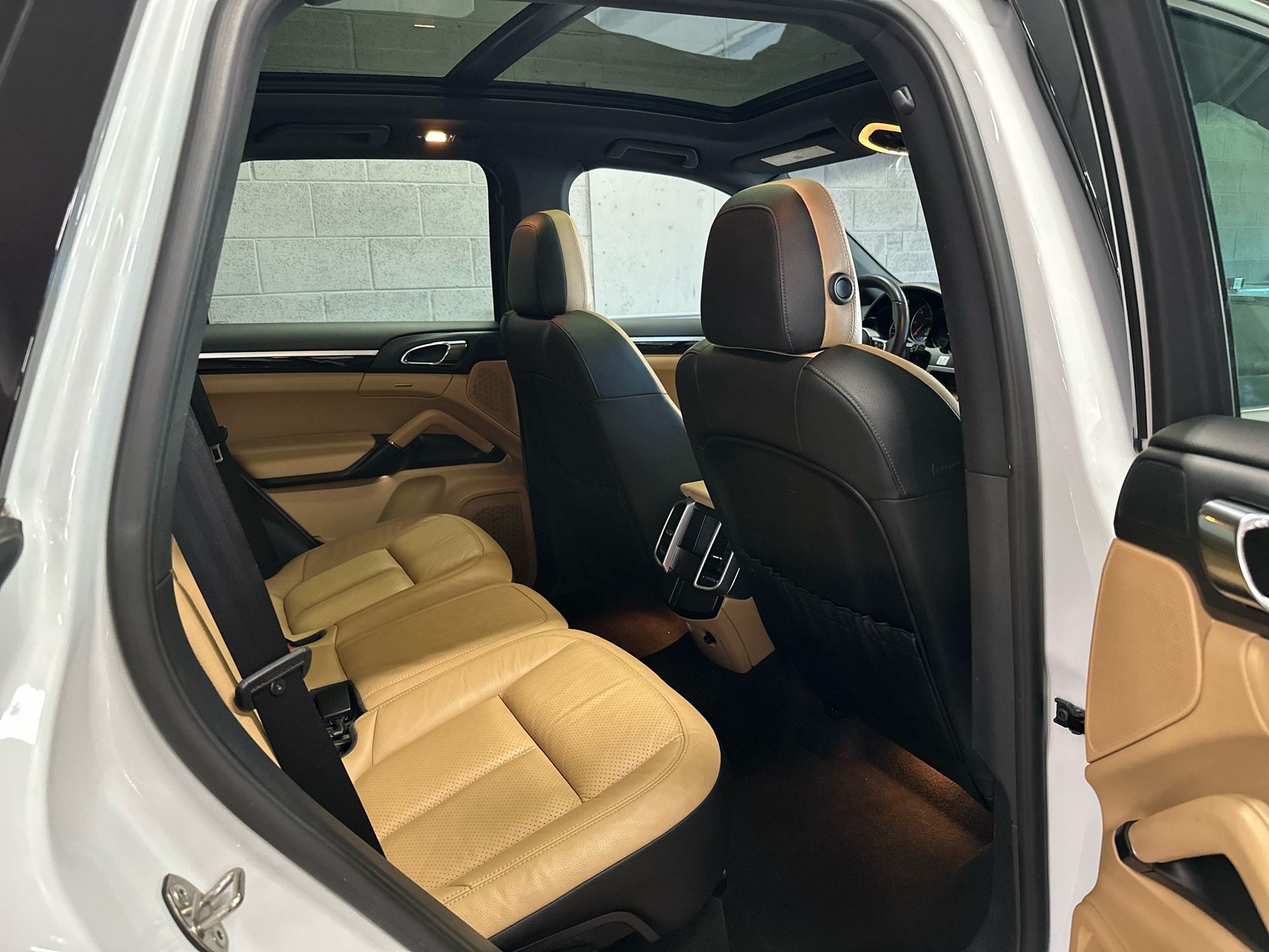2016 Porsche Cayenne Diesel photo 18