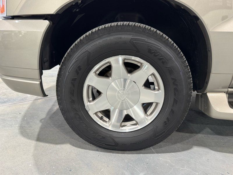 2002 Cadillac Escalade Base, photo 28