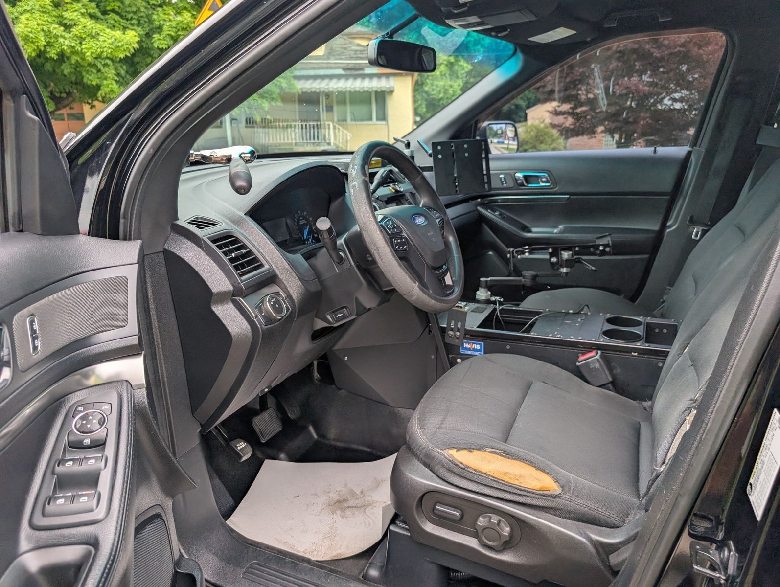 2016 Ford Utility Police Inter 28