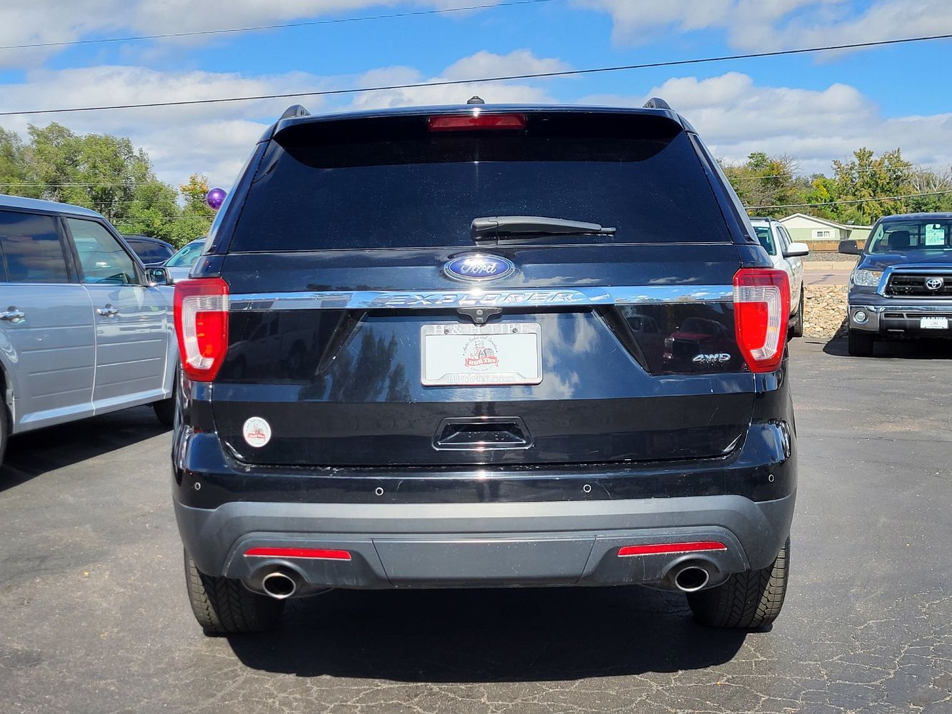 2017 Ford Explorer Base photo 3