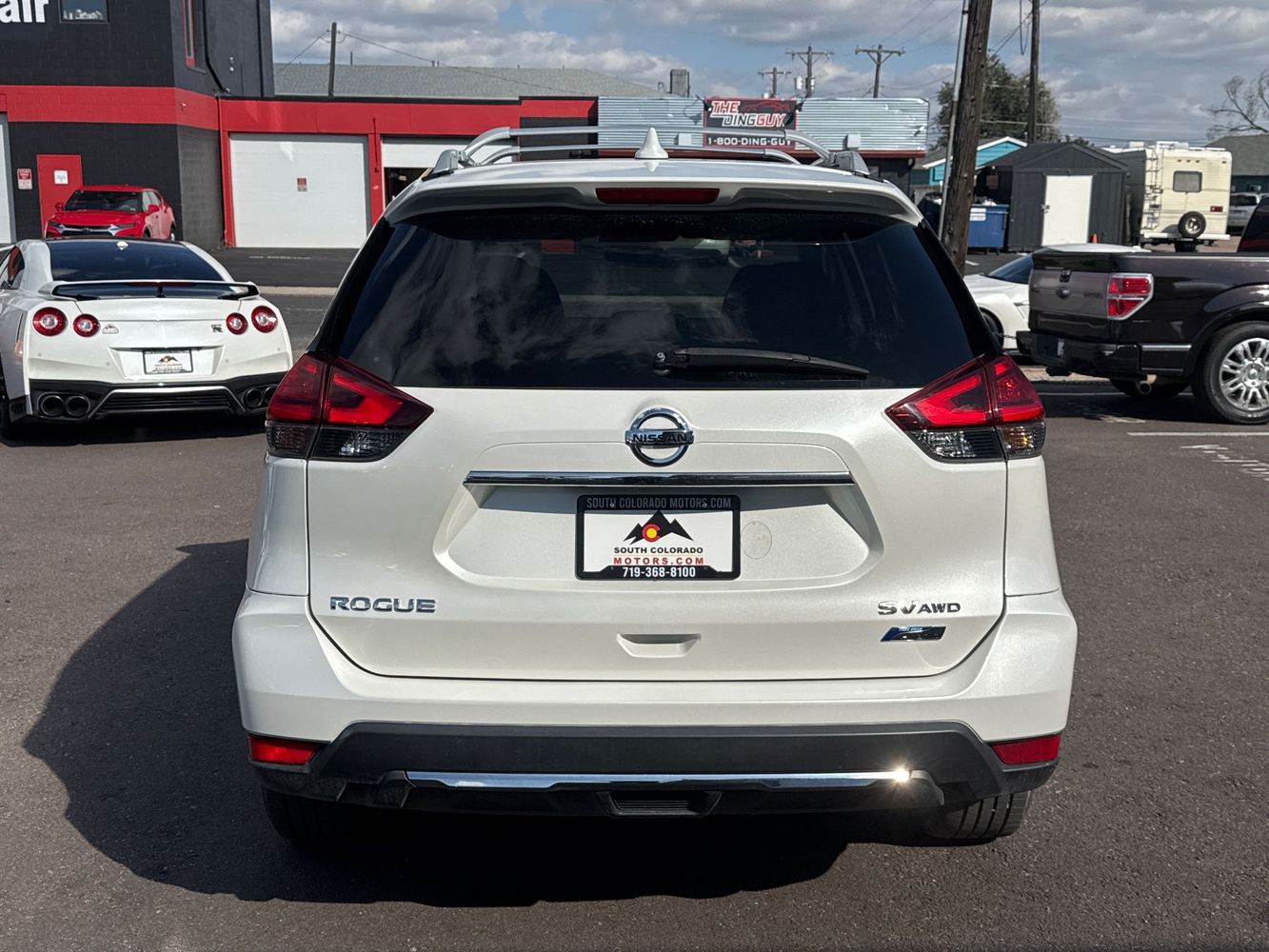 2017 Nissan Rogue Hybrid SV photo 6