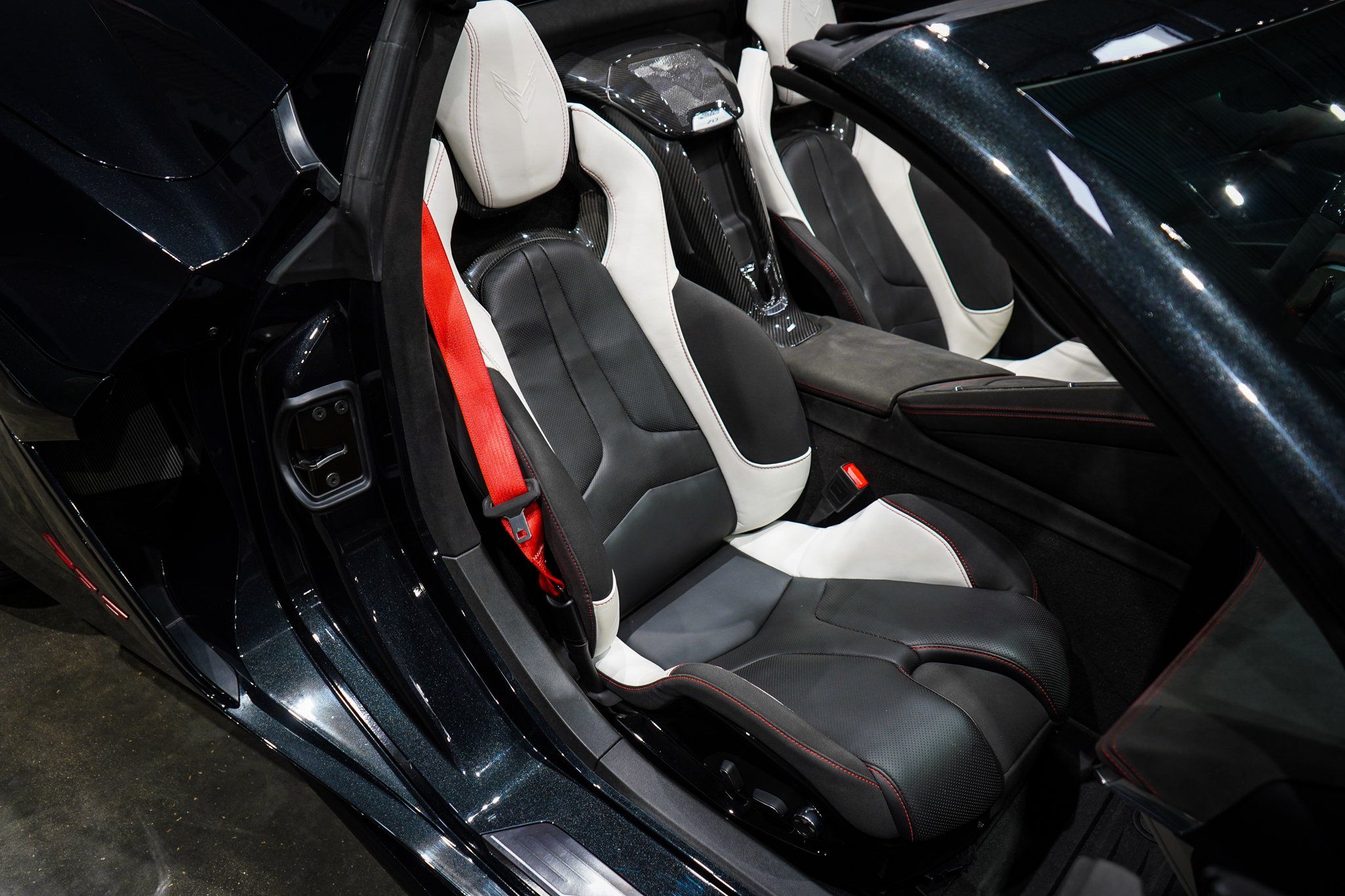 2023 Chevrolet Corvette Z06 3LZ Convertible photo 38