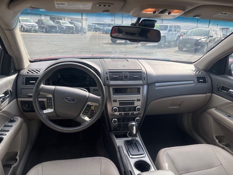 2011 Ford Fusion SEL photo 18