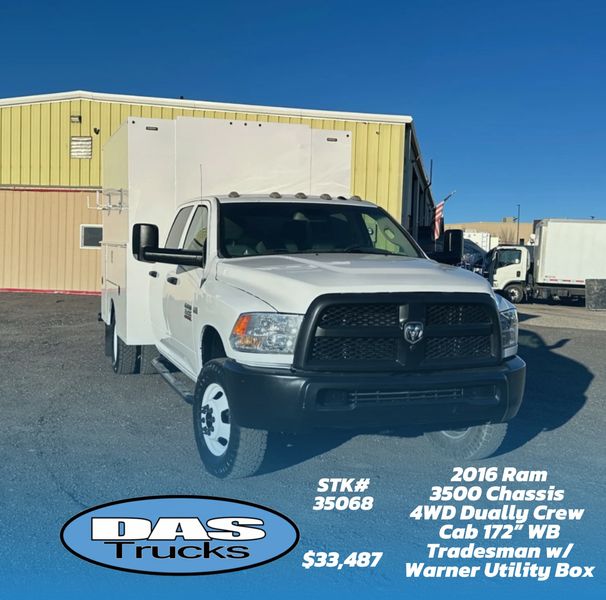 2016 RAM 3500 Chassis Tradesman Crew Cab 4WD