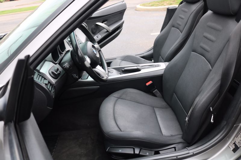 2005 BMW Z4 2.5i | Victory Motors of Colorado