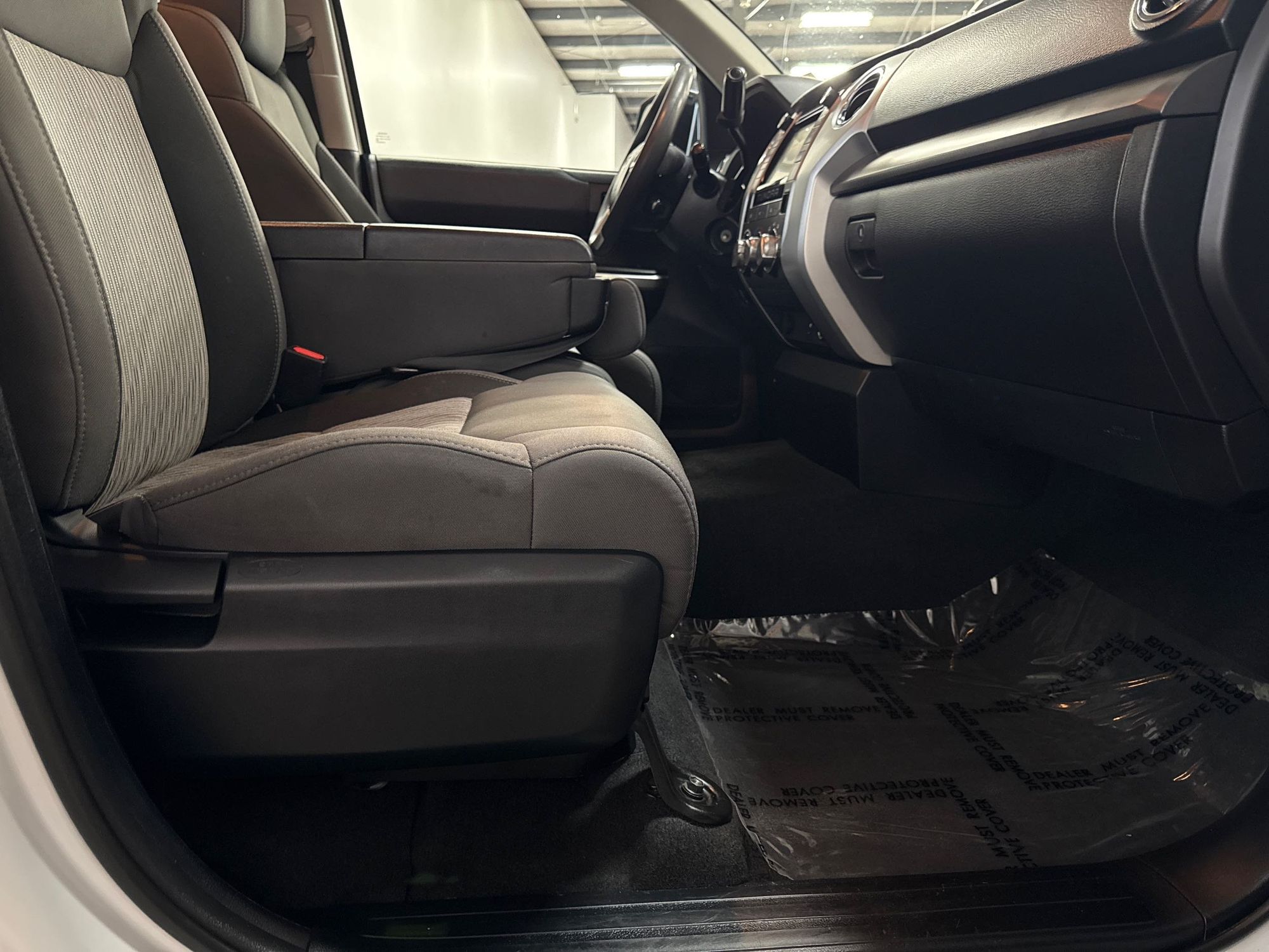 2015 Toyota Tundra SR5 Grade photo 56