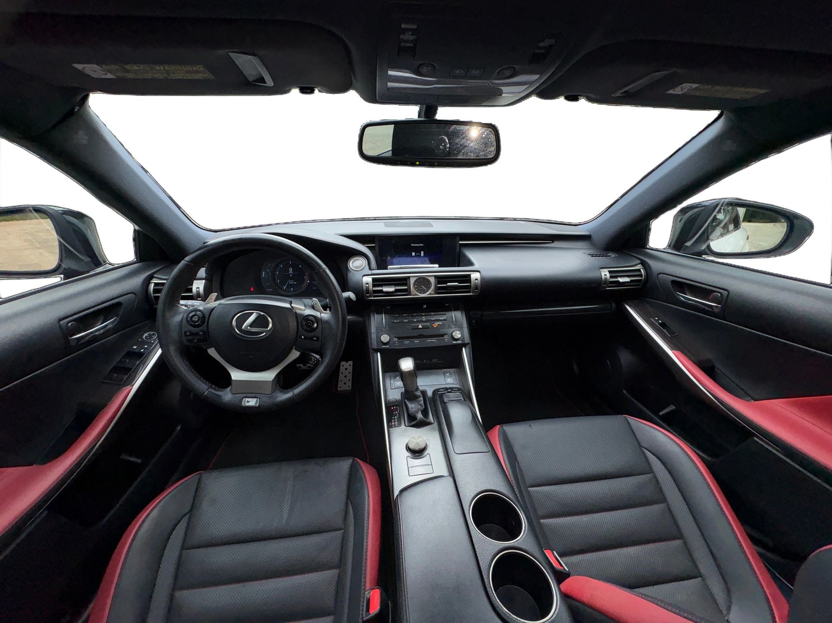 Lexus IS photo 30