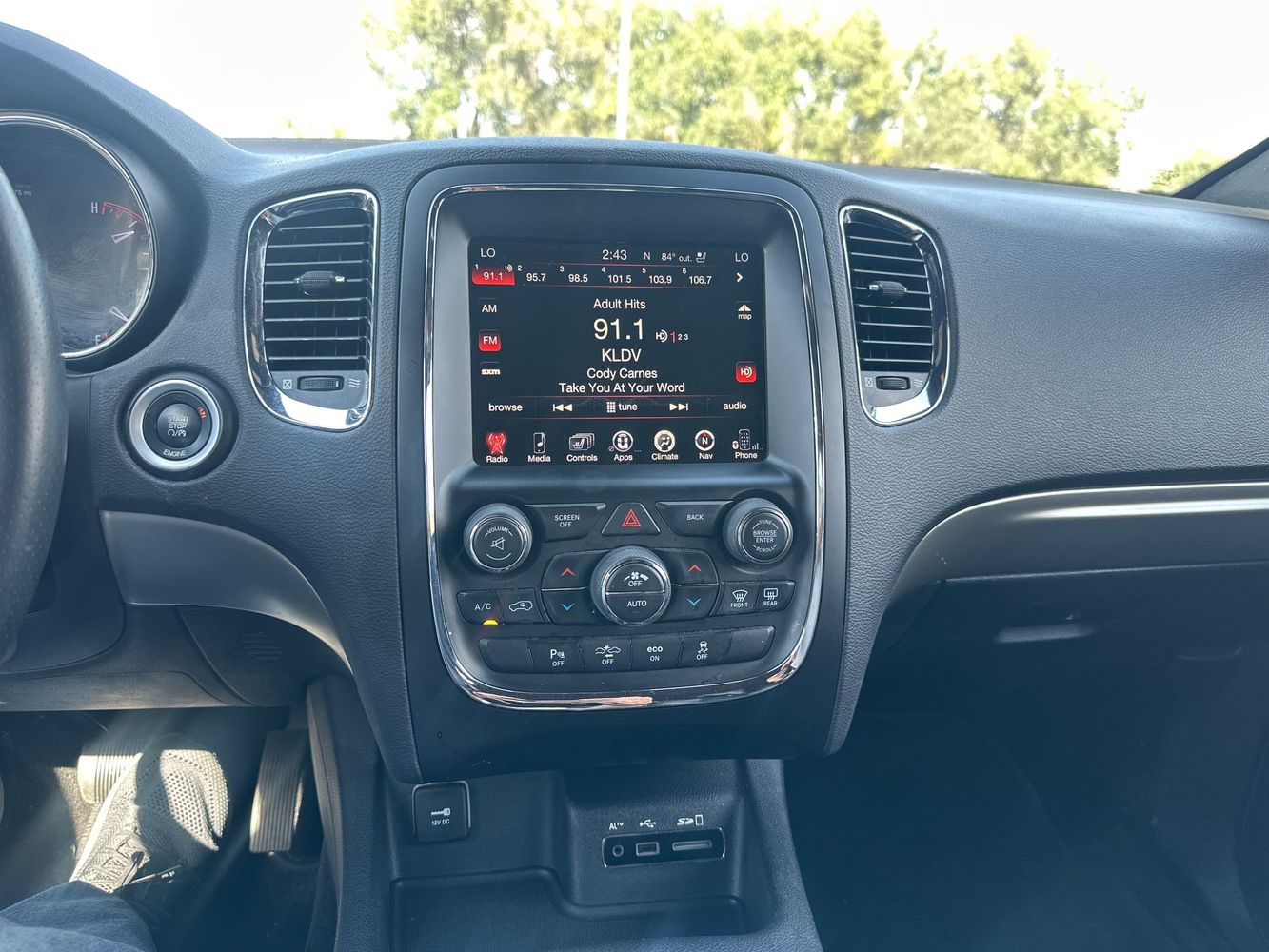 2015 Dodge Durango R/T photo 16