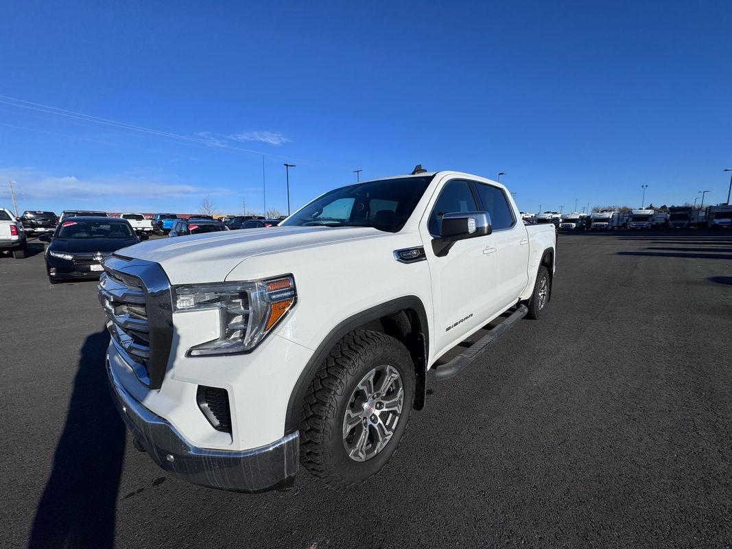 2019 GMC Sierra 1500 SLE's photo