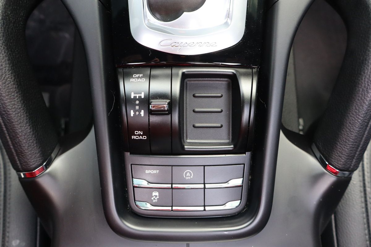 2016 Porsche Cayenne S