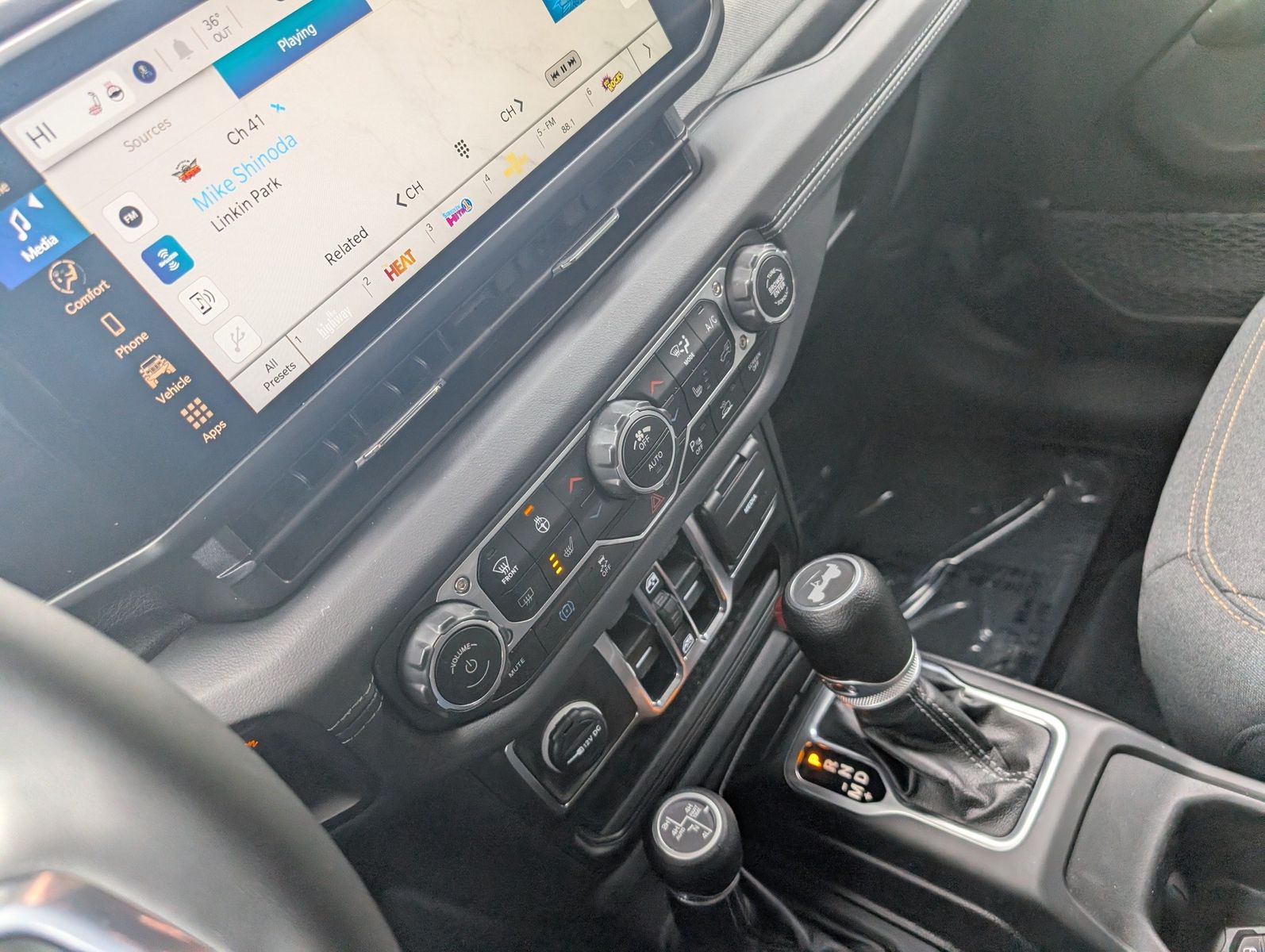 2025 Jeep Wrangler 4xe 40