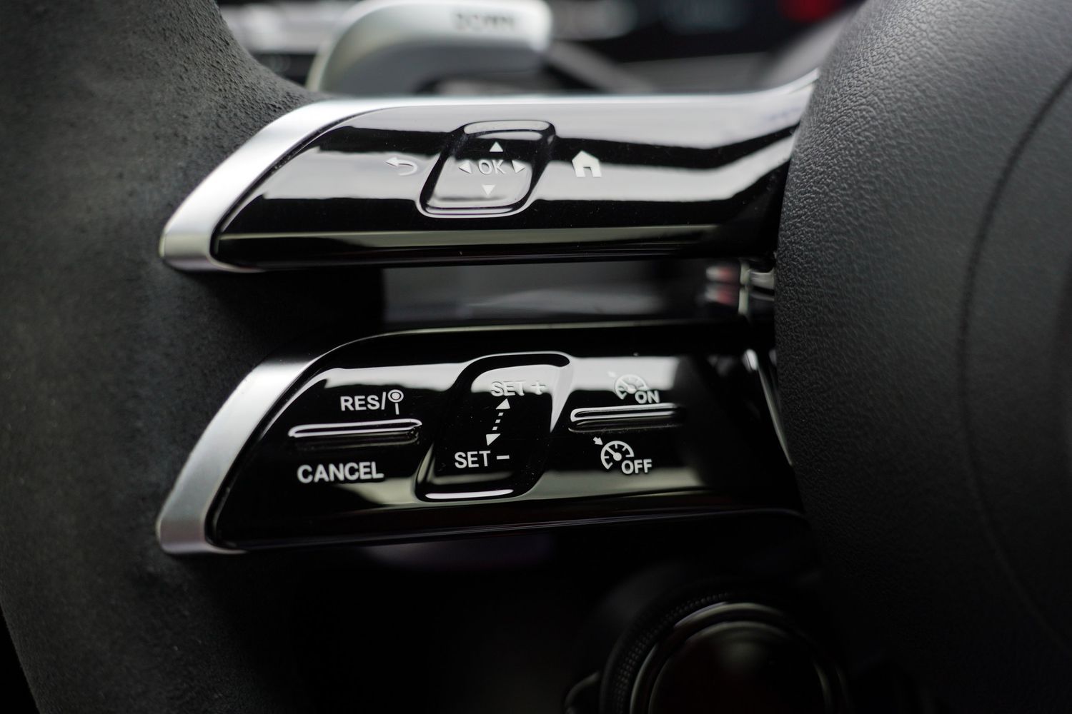 2023 Mercedes Benz C AMG 43 4MATIC photo 25