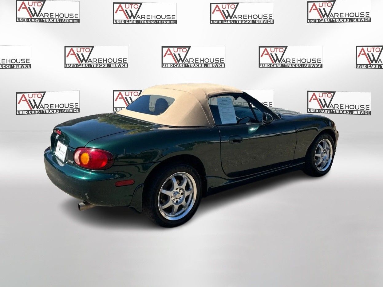 2000 Mazda MX-5 Miata Miata photo 3