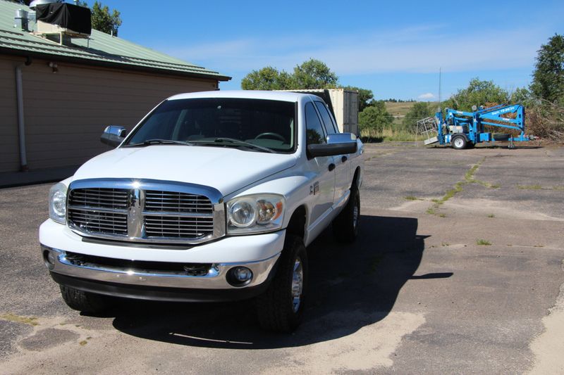 White 2008 Dodge RAM 2500 Pickup Truck Four-Wheel Drive 6-Speed Automatic