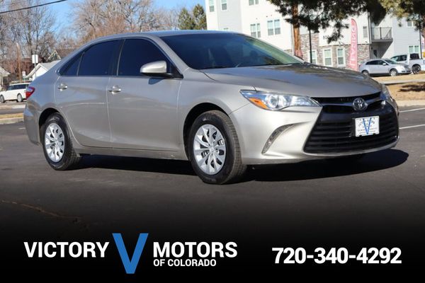 2016 Toyota Camry LE