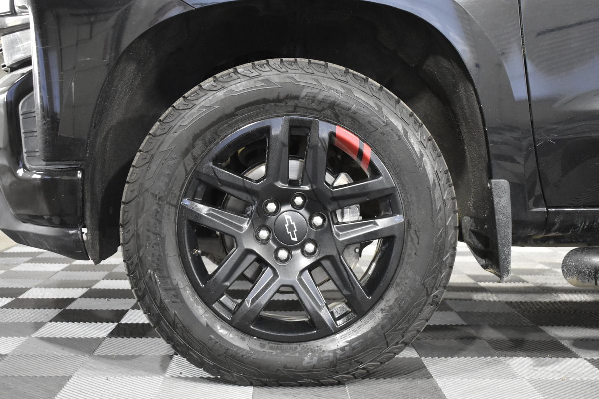 2021 Chevrolet Silverado 1500 4WD Crew Cab Short Bed RST