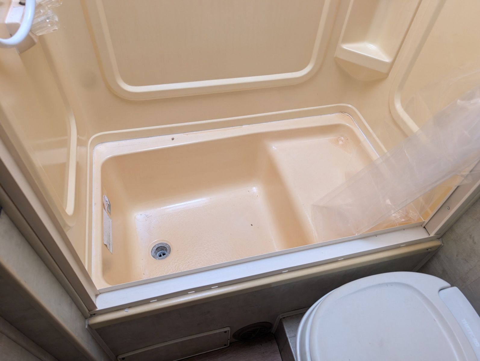 2004 Ford E-Series Chassis 98