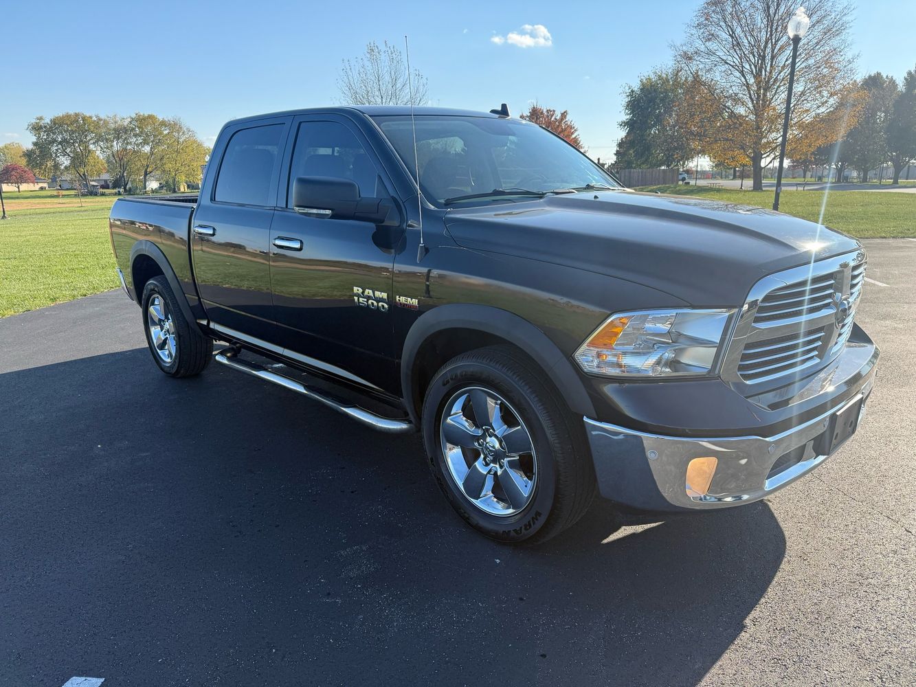 2016 Ram 1500 Big Horn photo 3