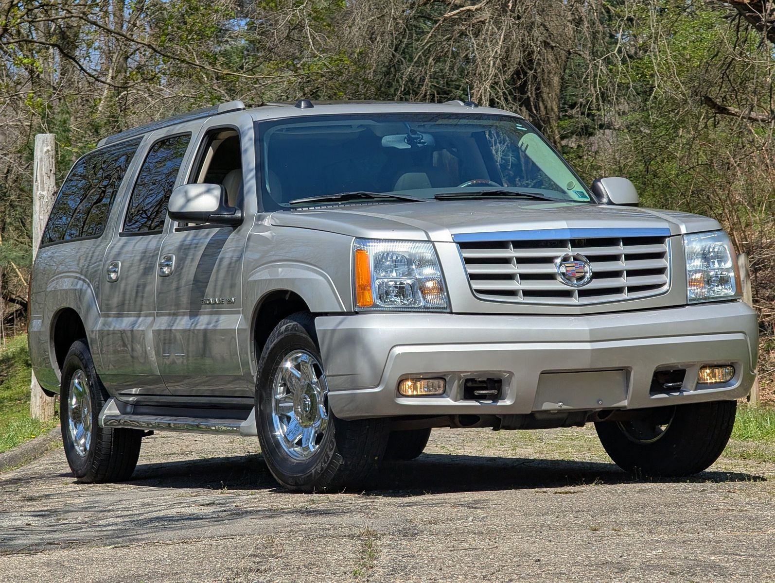 2004 Cadillac Escalade ESV 235