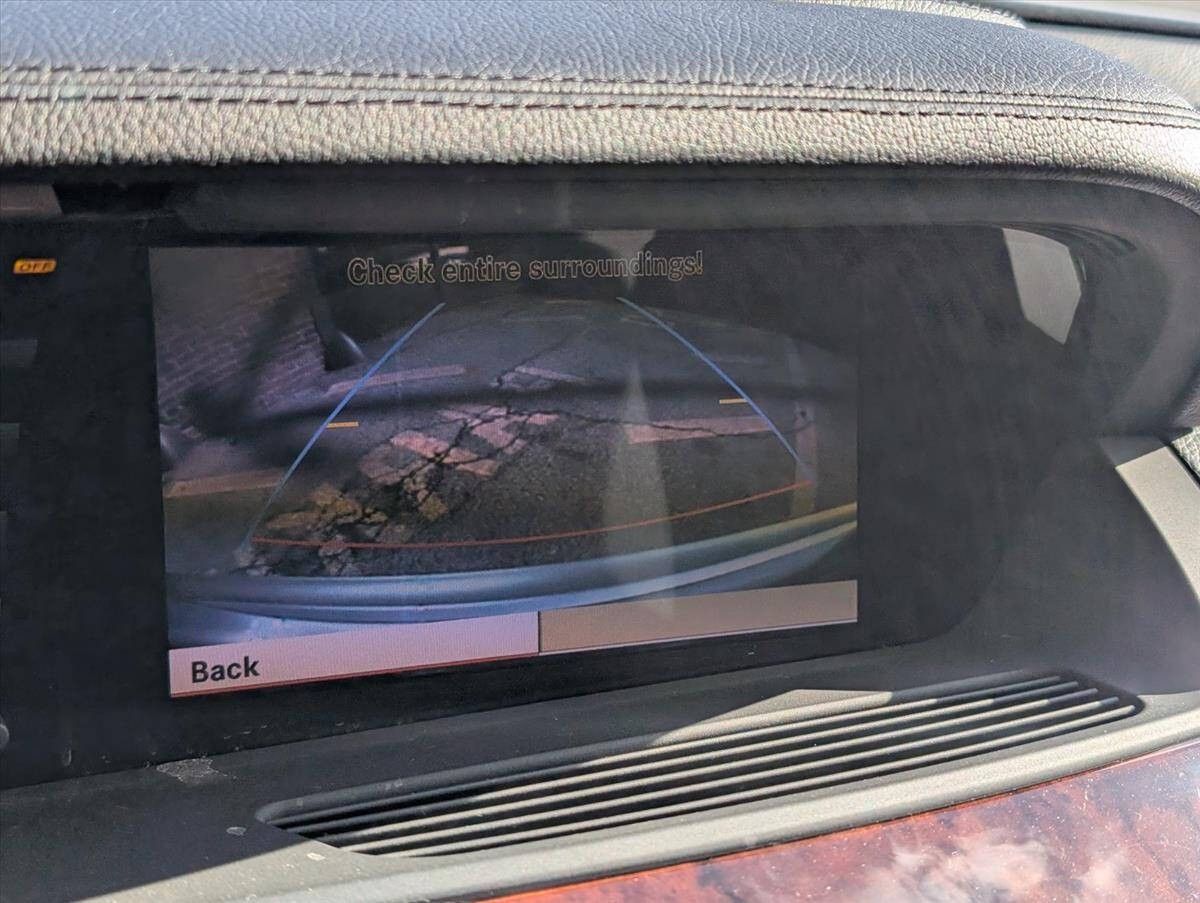 2009 Mercedes-Benz S-Class 77