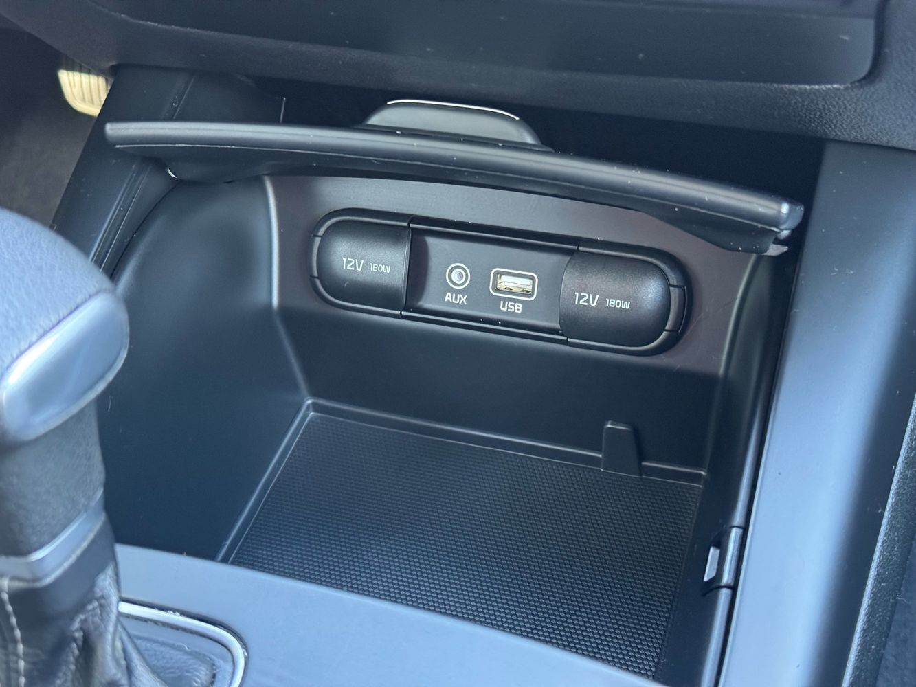 2019 Kia Sorento LX S photo 15