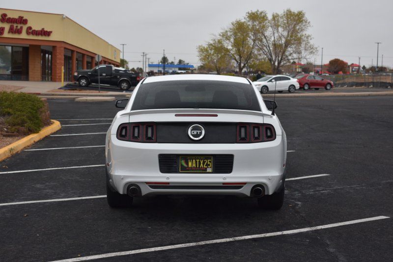 2014 Ford Mustang null photo 6