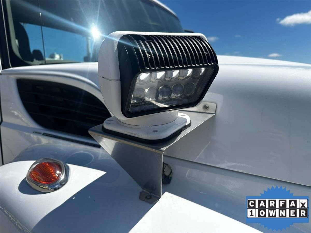 2017 International WorkStar 7500 37