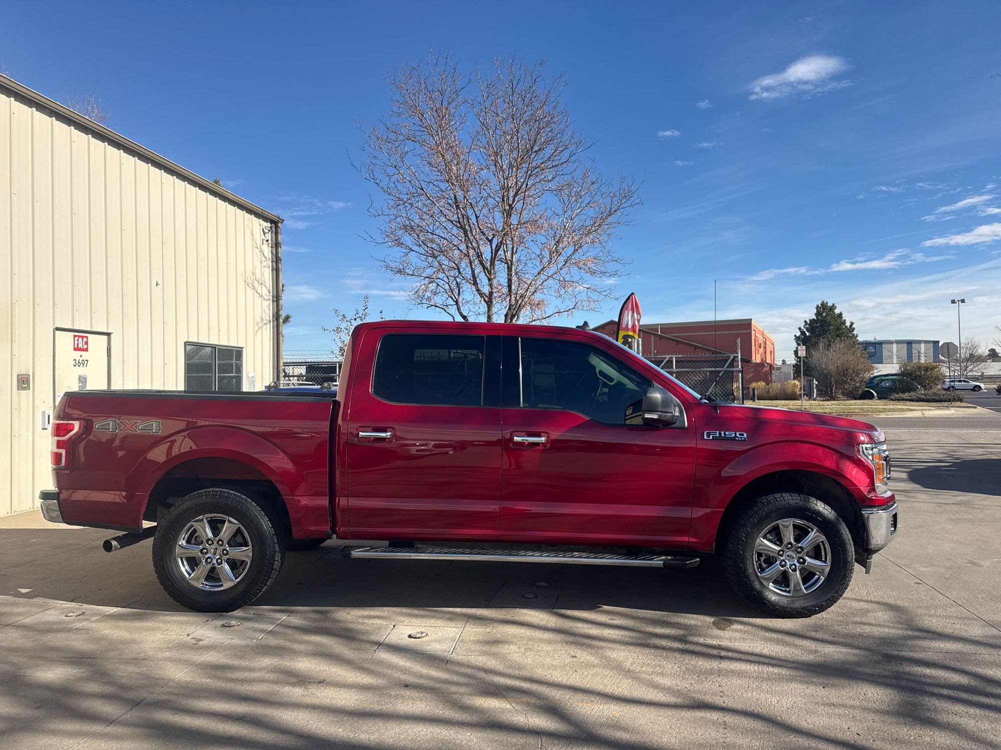 2019 Ford F-150 XLT photo 4