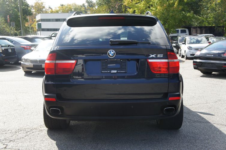 BMW X5 x5-e70 Used - the parking