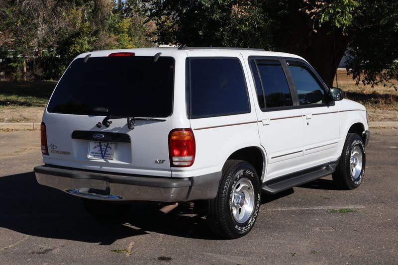 ルモントブーブレ1998 1998 Ford Explorer XLT | Victory Motors of Colorado