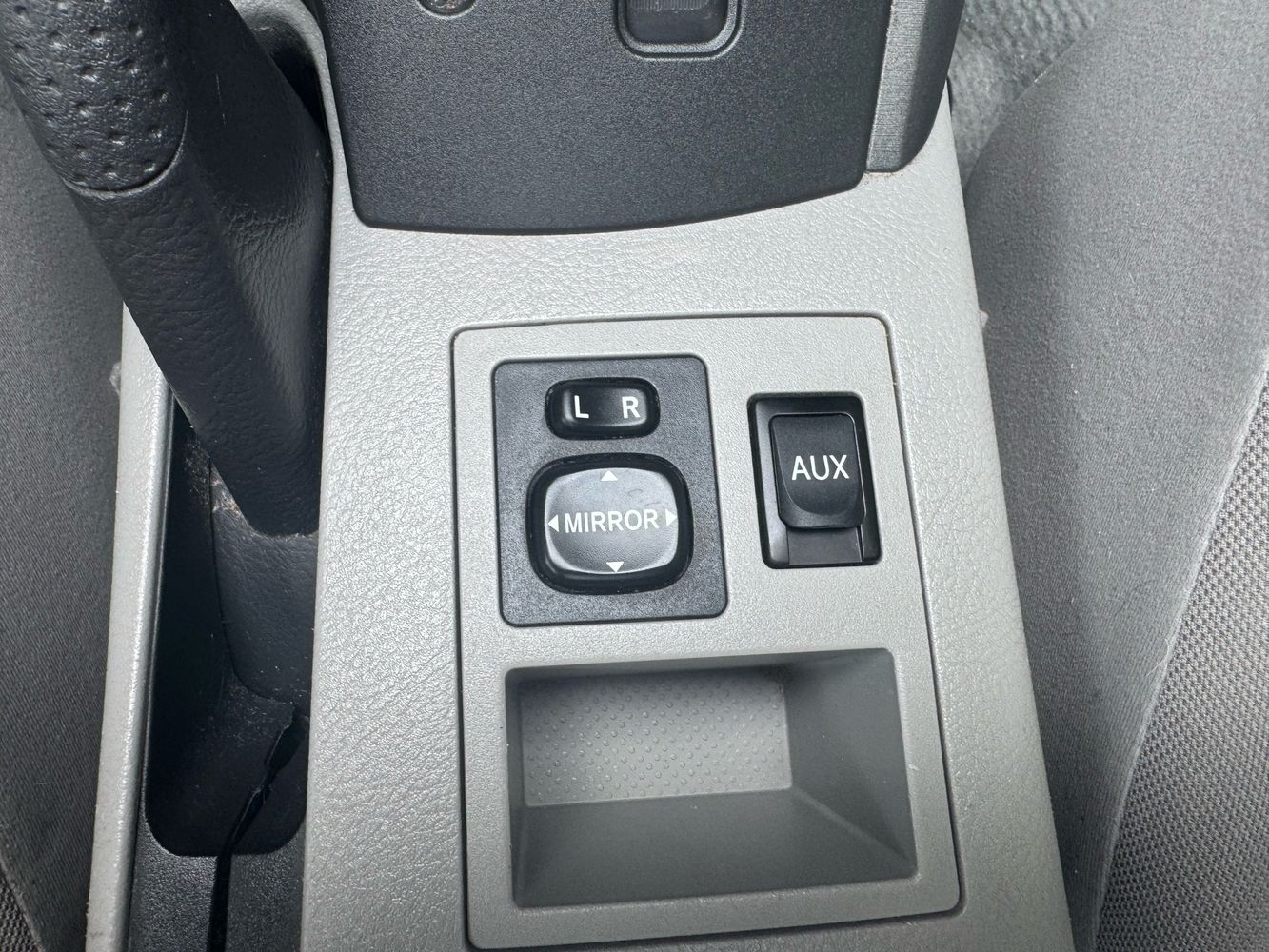 2011 Toyota RAV4 Base photo 30