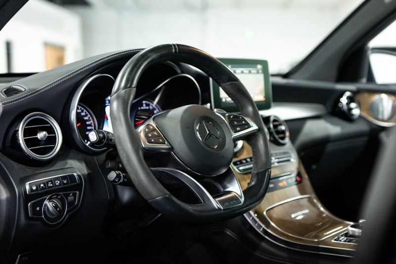 2019 Mercedes-Benz GLC AMG GLC63 - Photo 16
