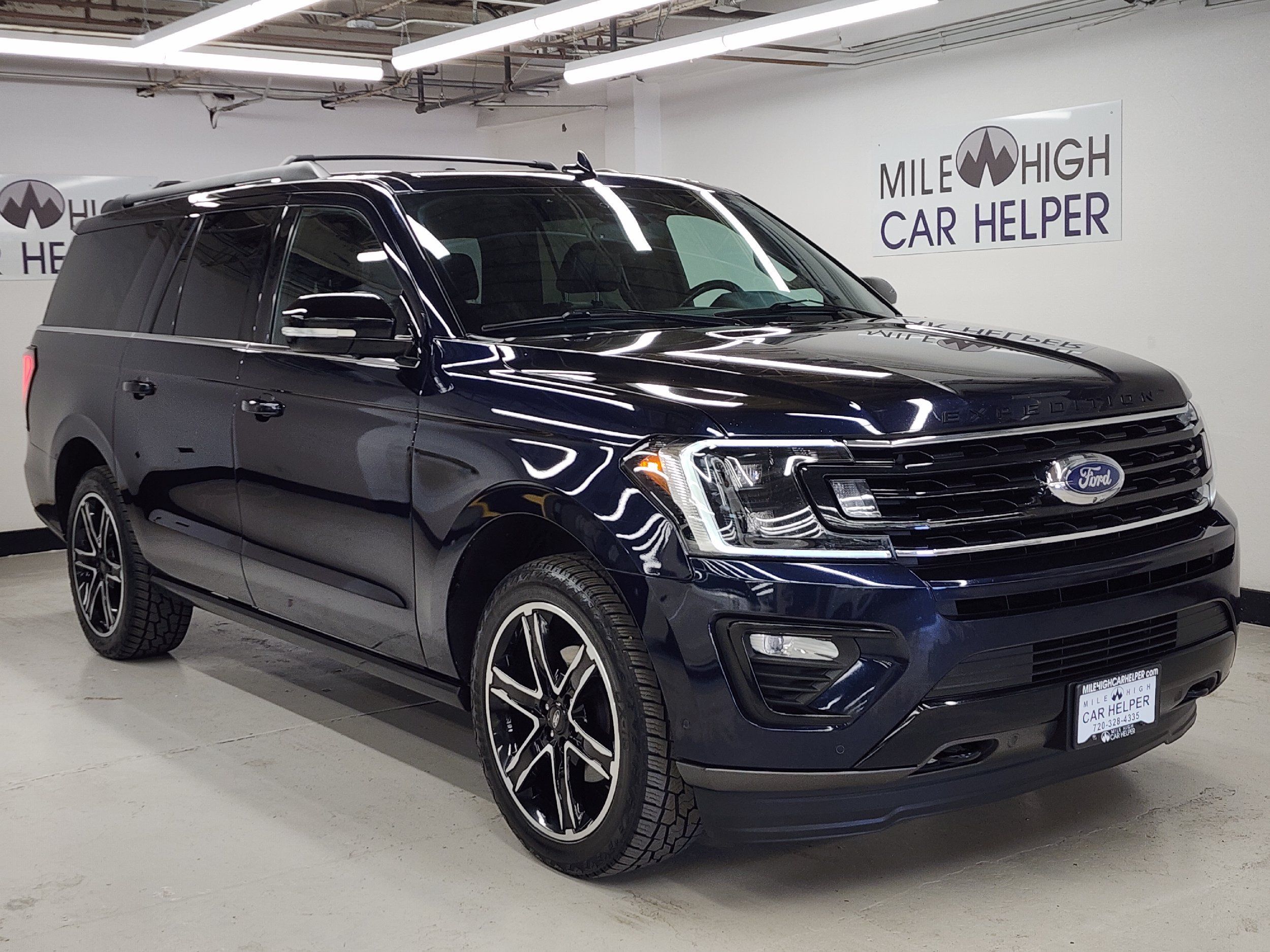 2021 Ford Expedition MAX Limited photo 3