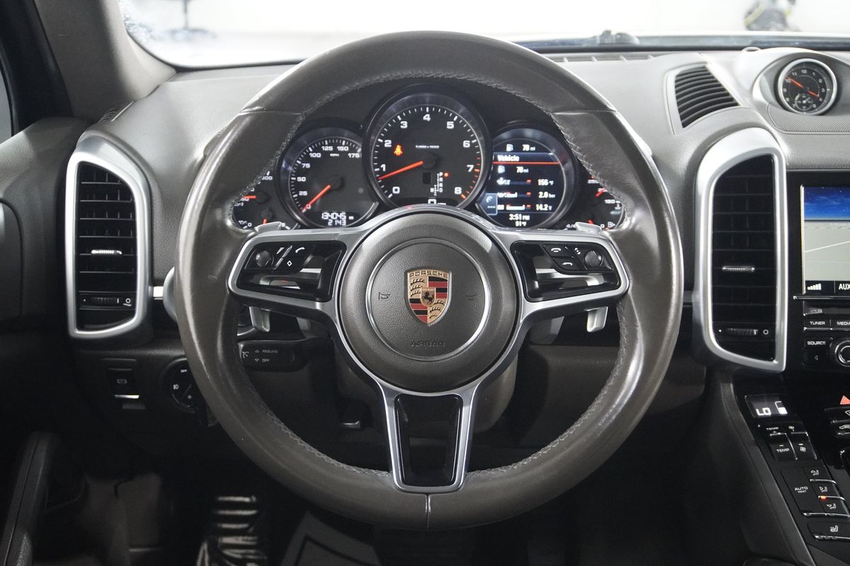 2016 Porsche Cayenne Base
