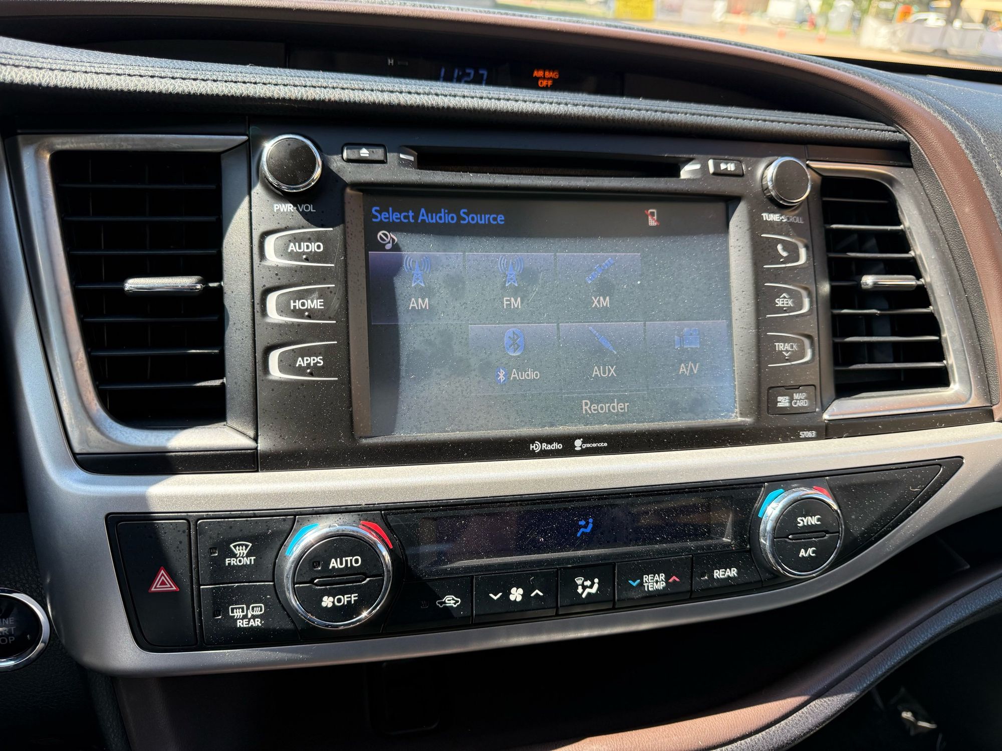 2015 Toyota Highlander XLE photo 19