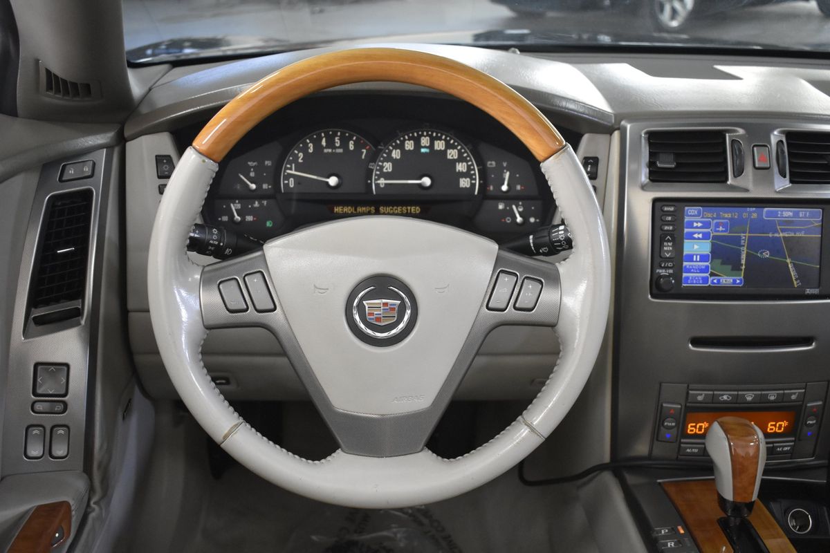 2005 Cadillac XLR Standard