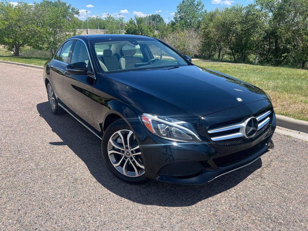 2017 Mercedes-Benz C 300 C300-4M
